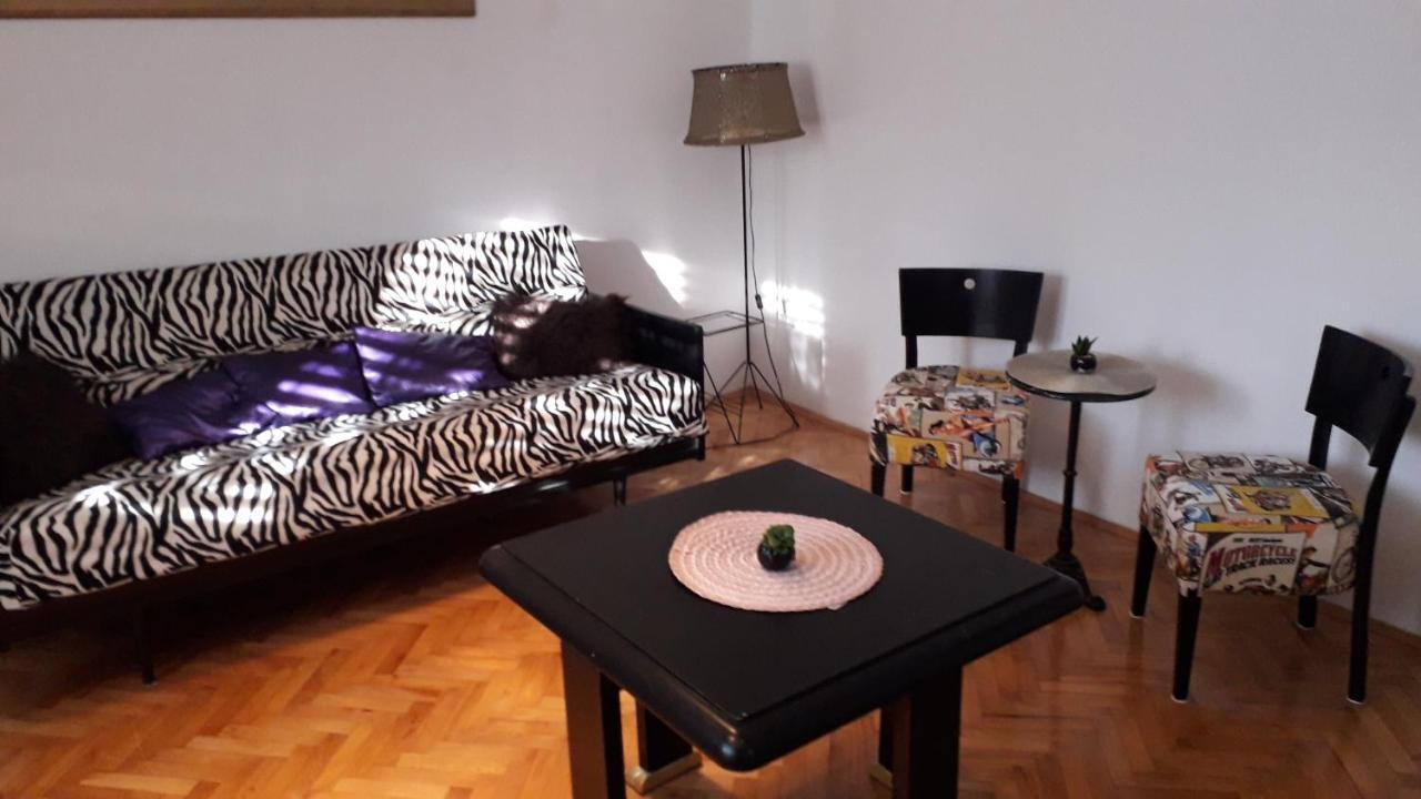 Apartman Pem Pula Exterior photo
