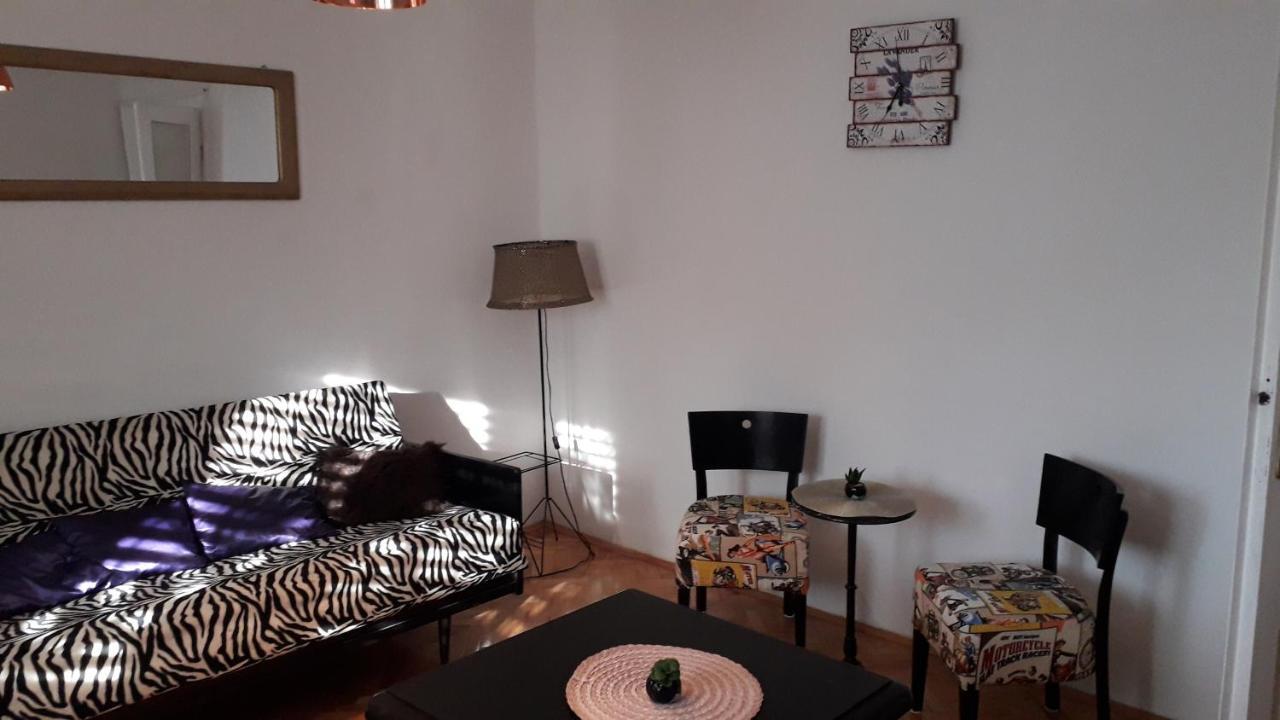 Apartman Pem Pula Exterior photo